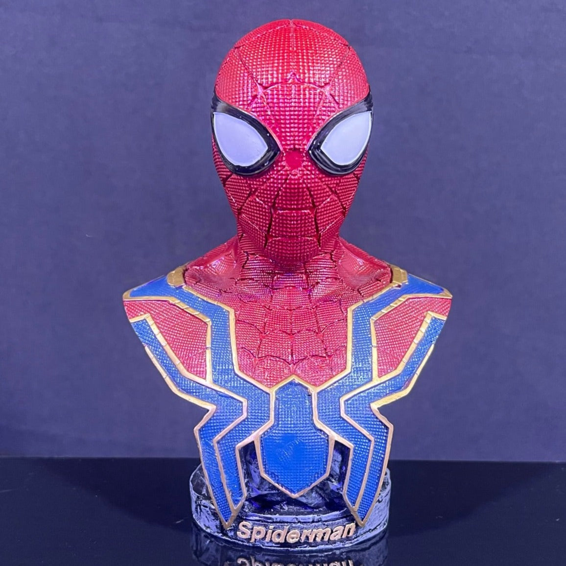Busto Homem Aranha Guerra Infinita 18cm